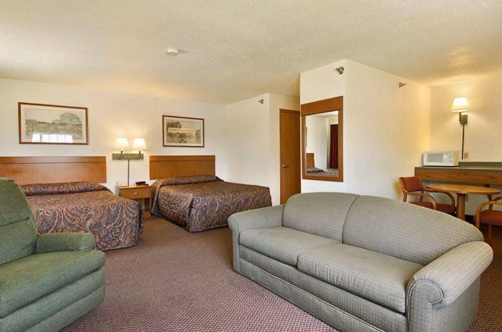 Wamego Inn And Suites Pokój zdjęcie